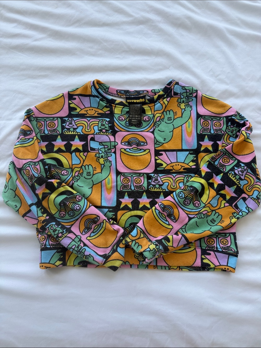 Nooworks Multicolor Graphic Long Sleeve Crop Tee